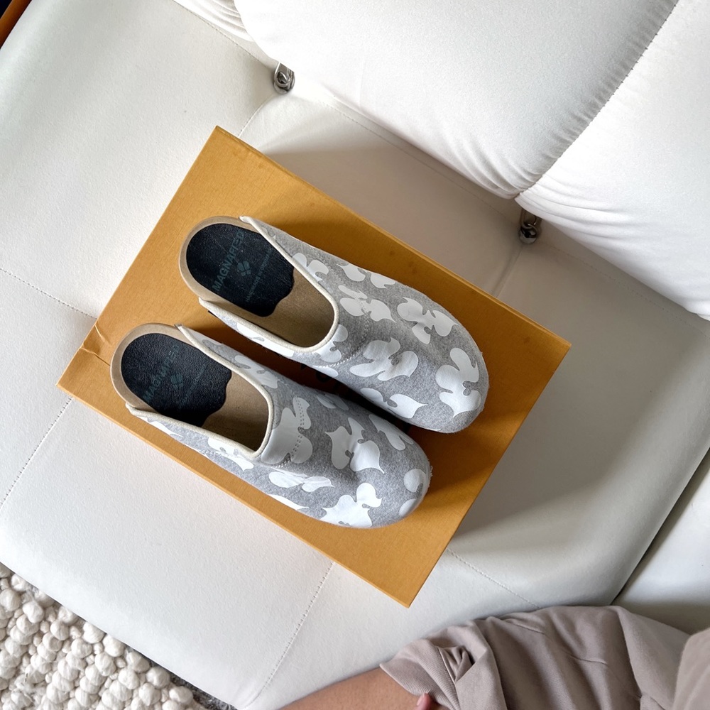 Closet Closing Today!: Magnafied Embla Clogs, Final PRICE FIRM - Picture 1 of 14